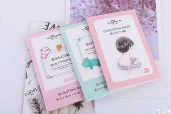 吸油纸会让脸部越来越油吗？吸油纸会把妆吸掉吗