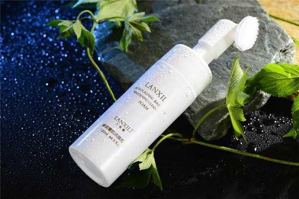 氨基酸洗面奶的ph值是多少 氨基酸洗面奶的ph值是多少