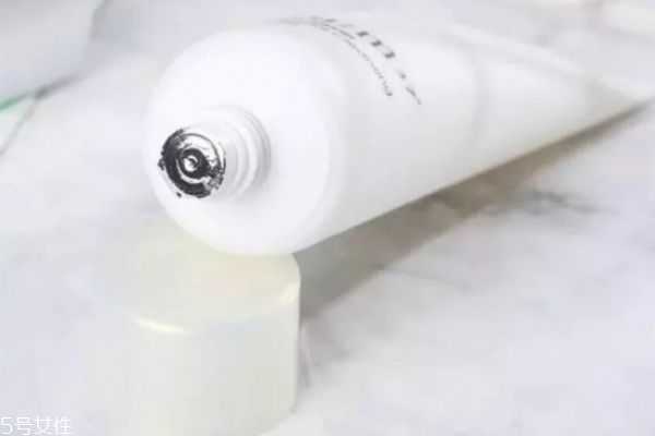 呼吸洗面奶是氨基酸吗 呼吸洗面奶功效