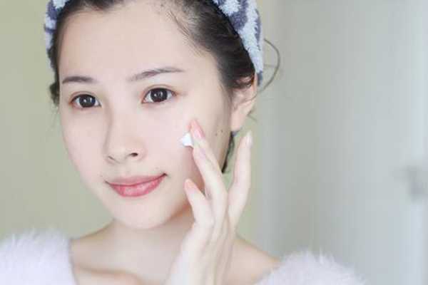 兰蔻有带防晒十隔离霜的吗?兰蔻防晒隔离霜的使用方法 兰蔻有带防晒十隔离霜的吗?兰蔻防晒隔离霜的使用方法