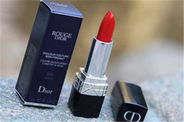 迪奥口红999怎么分辨是不是正品 迪奥口红999怎么分辨是不是正品