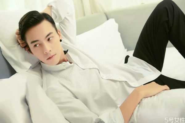 男人为什么会长黄褐斑？男人脸上长黄褐斑是什么原因