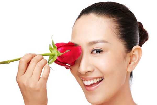 生活中如何控油祛痘