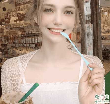 蜜桃色口红适合黄皮肤吗?蜜桃乌龙色口红热门色号推荐 蜜桃色口红适合黄皮肤吗?蜜桃乌龙色口红热门色号推荐