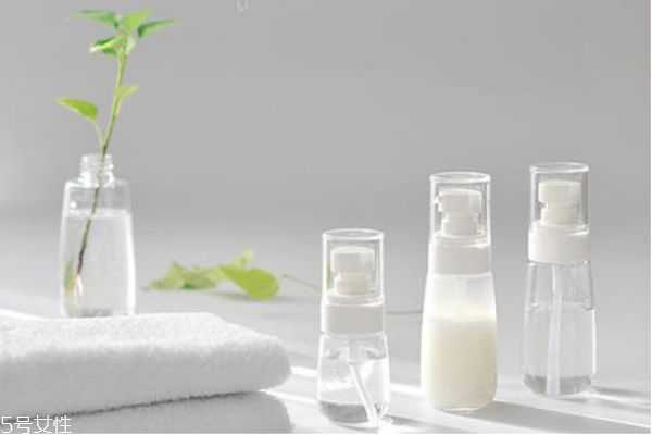 防护乳什么时候用