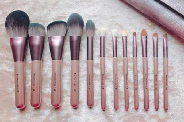 ducare小葡萄化妆刷好用吗 ducare小葡萄化妆刷好用吗