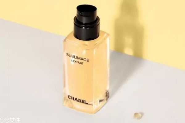 精华和精华油先用哪个 精华和精华油先用哪个