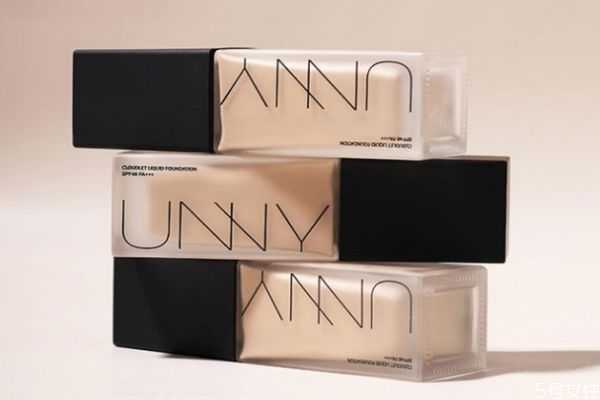 粉底液可以保持一天吗