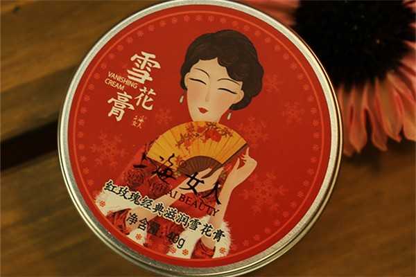 雪花膏可以擦嘴唇吗?雪花膏可以当身体乳吗 雪花膏可以擦嘴唇吗?雪花膏可以当身体乳吗