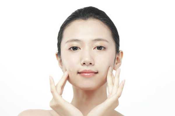 醒肤水的正确使用方法 醒肤水什么时候用最好 醒肤水的正确使用方法 醒肤水什么时候用最好