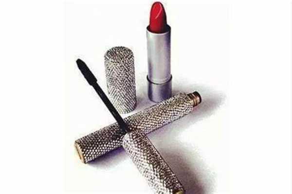 世界上最贵的口红多少钱一支? 世界上最贵的口红多少钱一支?