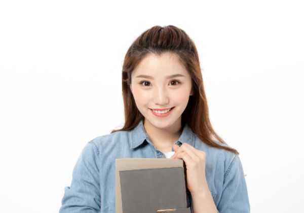 什么刘海显脸小 什么刘海显脸小