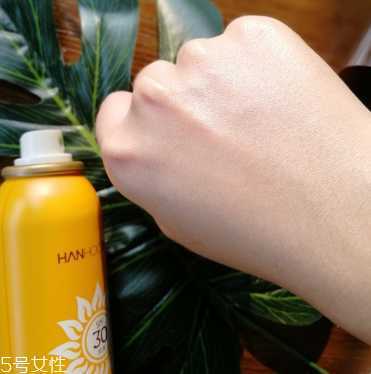 防晒喷雾防汗吗