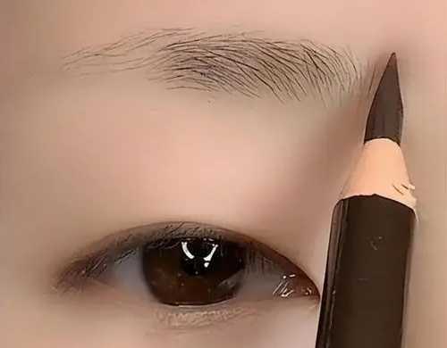 新手适合用眉粉还是眉笔 新手适合用眉粉还是眉笔