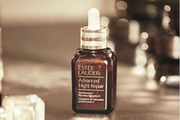 毛孔细致精华液怎么用