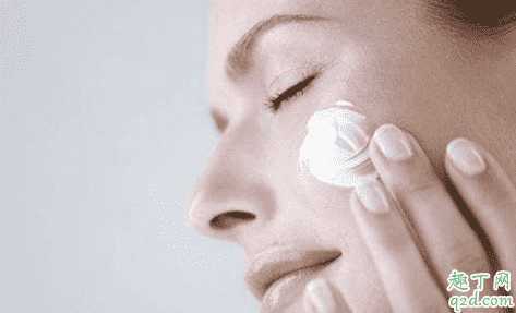 睡觉和护肤哪个对皮肤的影响更大