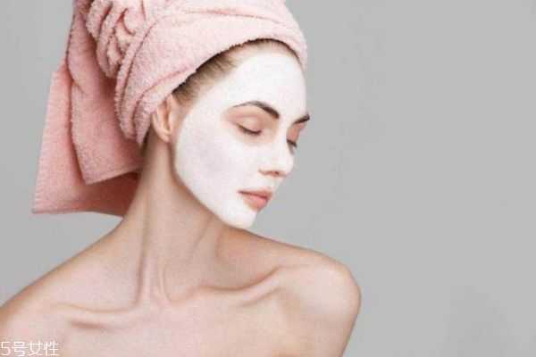 涂抹式面膜比片状面膜好在哪里