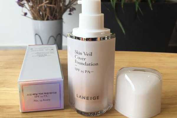 兰芝自然真彩粉底液有几个色号 兰芝自然真彩粉底液有几个色号