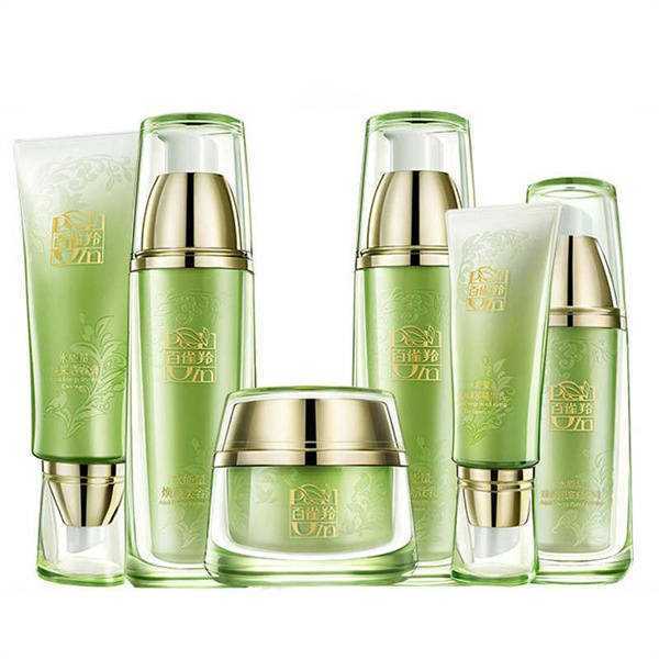 八款保湿效果好的水乳推荐