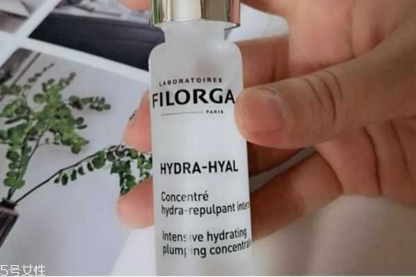 脸上起皮用什么护肤品 脸上起皮用什么护肤品