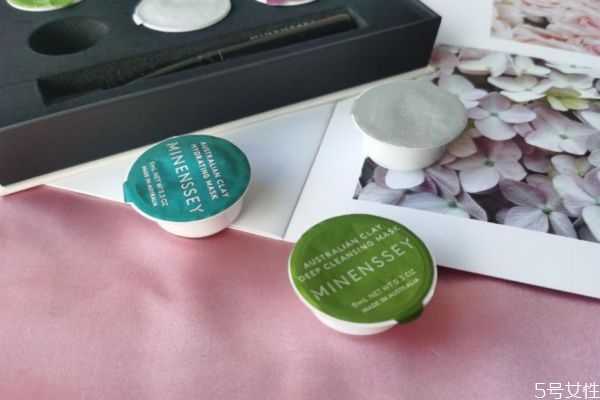 敷泥膜前要用洗面奶吗?用泥膜前要用爽肤水吗 敷泥膜前要用洗面奶吗?用泥膜前要用爽肤水吗