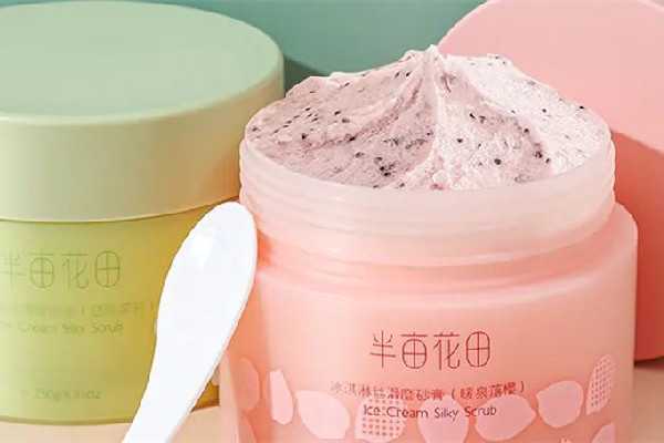 半亩花田樱花磨砂膏怎么用