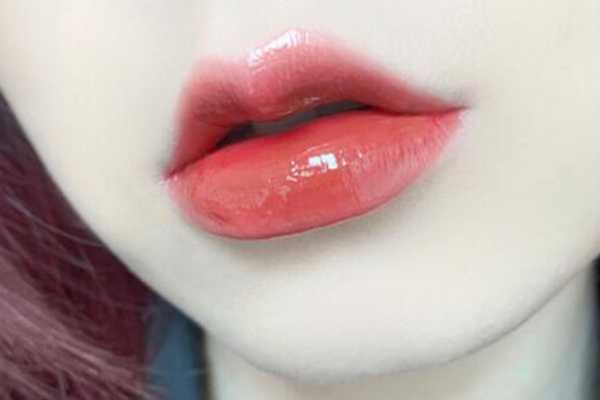 稚优泉唇釉最火的色号