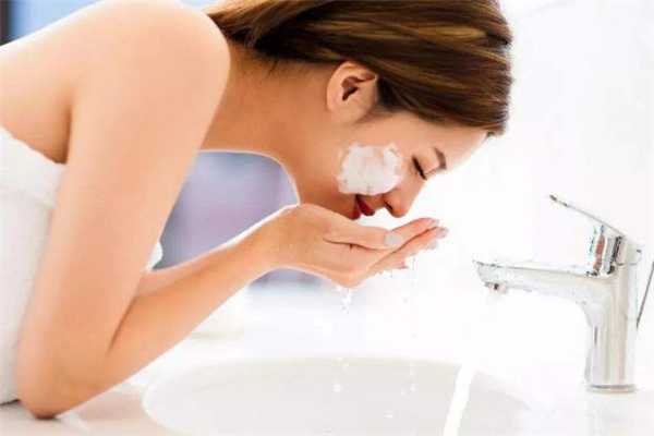 毛孔堵塞怎么办？毛孔堵塞一周清洁几次