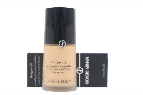 阿玛尼粉底液适合干皮吗