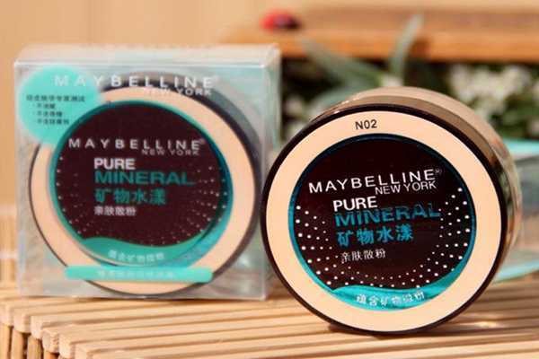 美宝莲矿物水漾自然亲肤遮瑕膏