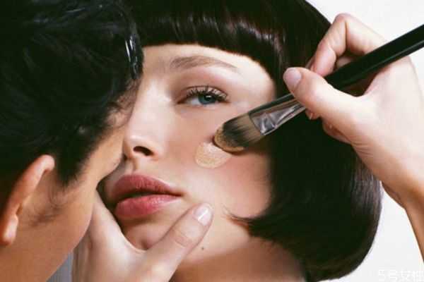 怎么让底妆干净?底妆起皮怎么办 怎么让底妆干净?底妆起皮怎么办