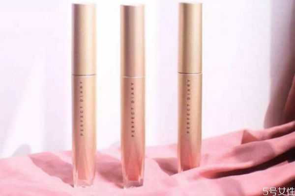 口红开了两年还能用吗?一只3.5g口红能用多久 口红开了两年还能用吗?一只3.5g口红能用多久