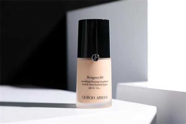 阿玛尼纯净持妆粉底液好用吗?适合什么肤质 阿玛尼纯净持妆粉底液好用吗?适合什么肤质