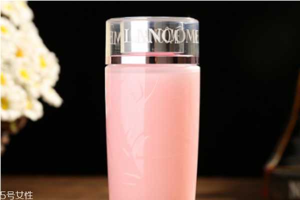 兰蔻粉水和什么搭配用比较好