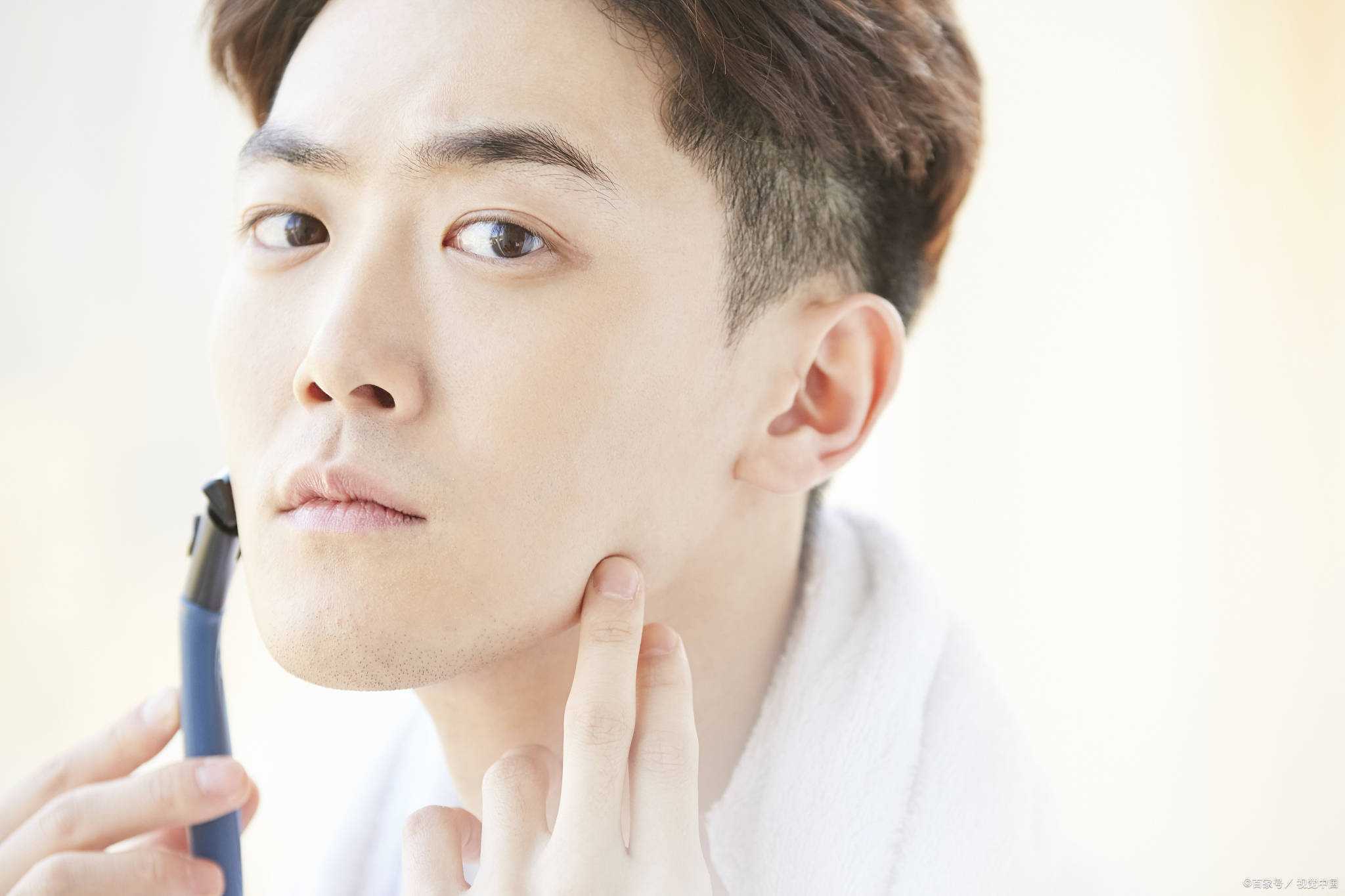 男生护肤的步骤大全