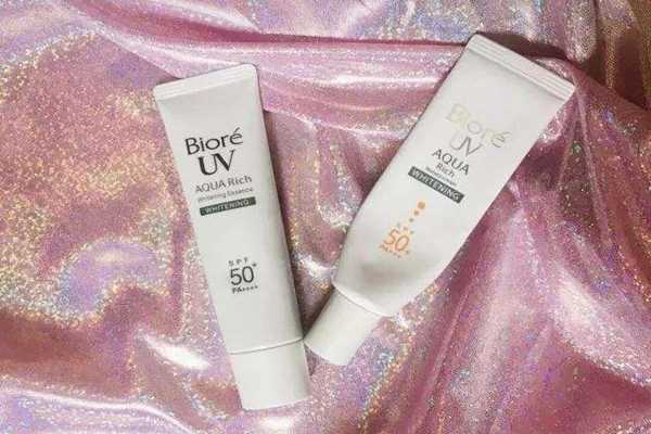 碧柔水活防晒美白凝霜（白管）