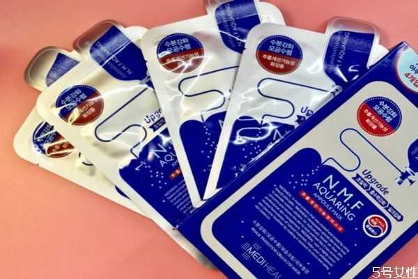 面膜怎么才能贴平整?面膜贴的皱巴巴可以吗 面膜怎么才能贴平整?面膜贴的皱巴巴可以吗