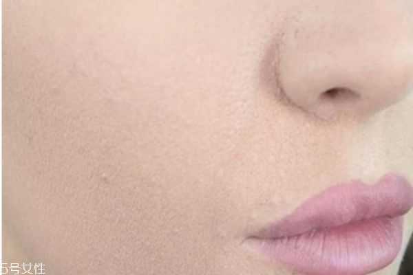 为什么有时候会卡粉 卡粉是什么原因造成的呢