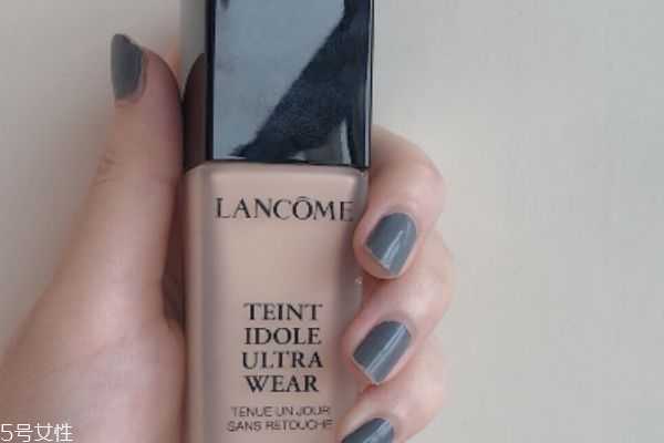 兰蔻持妆粉底液和雅诗兰黛DW粉底液哪个好用 兰蔻持妆粉底液和雅诗兰黛DW粉底液哪个好用