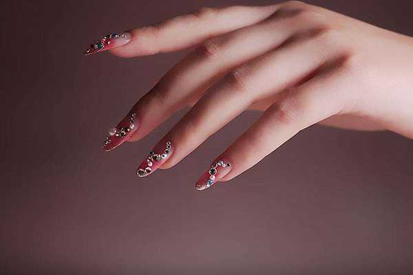 隆力奇护手霜好不好?隆力奇护手霜适用人群 隆力奇护手霜好不好?隆力奇护手霜适用人群