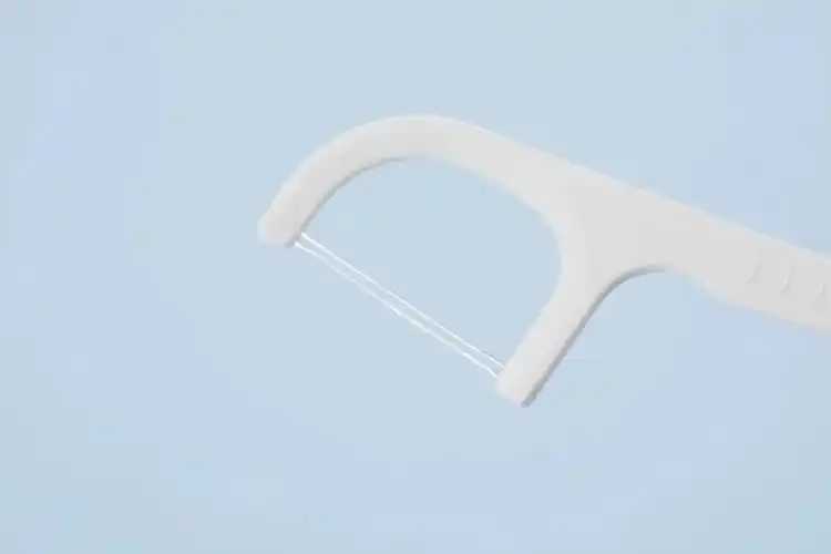 牙线有粗细吗?牙线用多了牙缝会变大吗 牙线有粗细吗?牙线用多了牙缝会变大吗