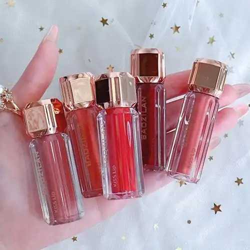 使用唇彩需要唇刷吗