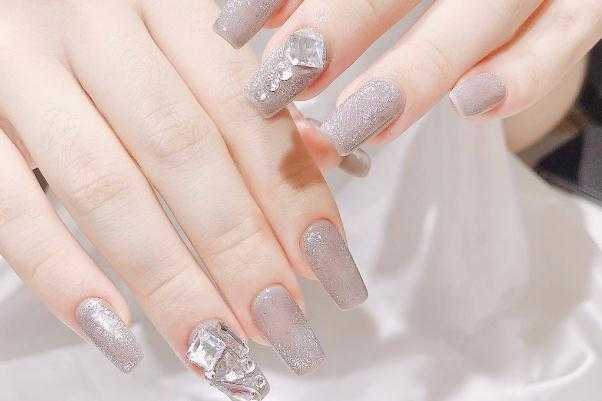 美甲延长怎么收费