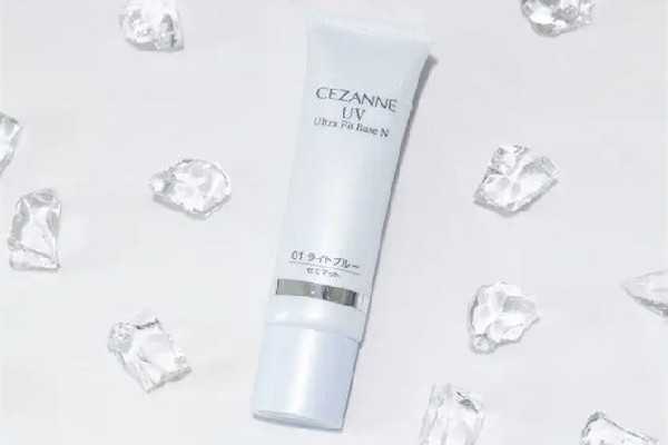 隔离霜在粉底液先前用还是后用