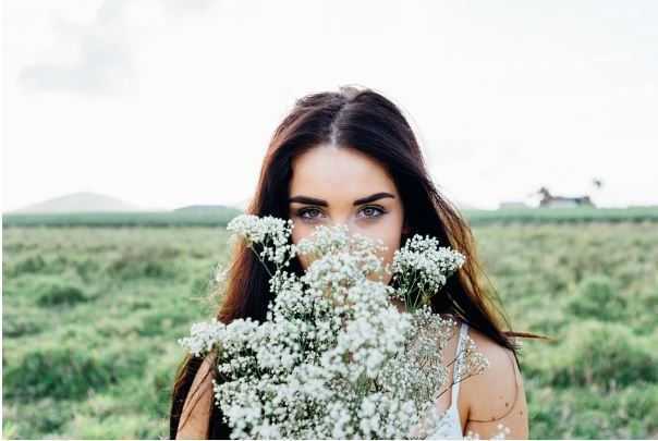 用什么方法才能让卸妆水的伤害降到最小？