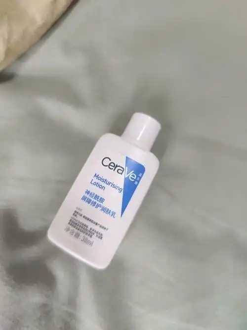 润肤乳成分越多越好吗