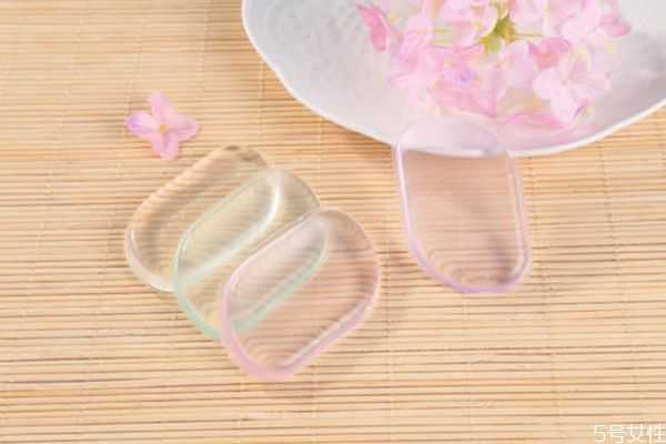 硅胶粉扑可以用多久？硅胶粉扑优缺点