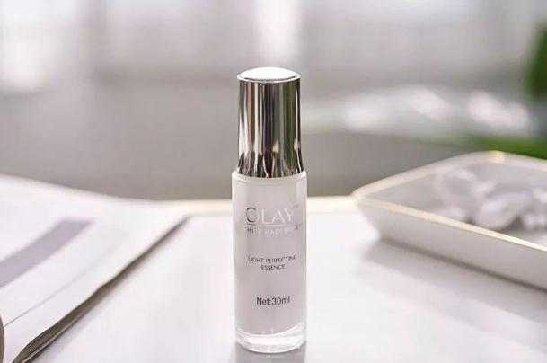 兰蔻小黑瓶可以祛斑吗？兰蔻小黑瓶可以直接涂脸上吗