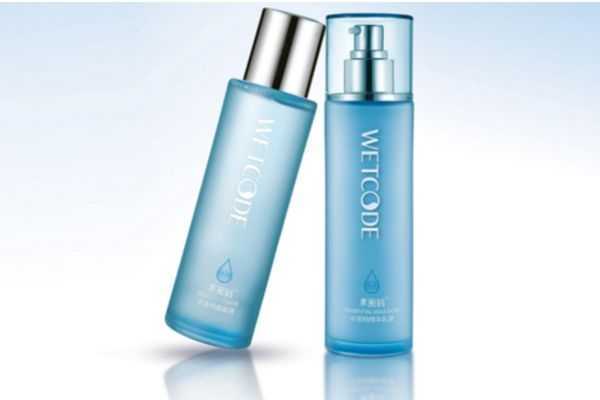 先擦水还是乳还是精华