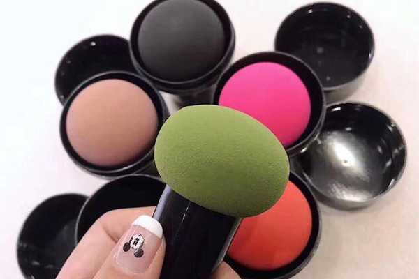 小蘑菇粉扑清洗方法 小蘑菇粉扑清洗方法